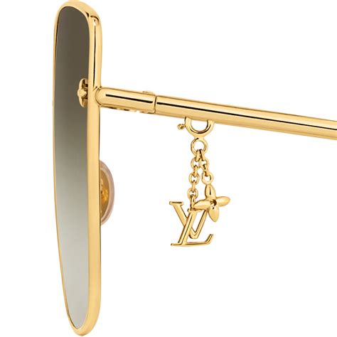 Products by Louis Vuitton: LV Charm Cat Eye 